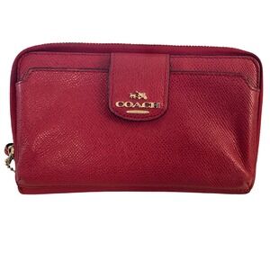 Coach Red Pebbled Leather Wristlet Wallet Zip Around Clutch Card Holder